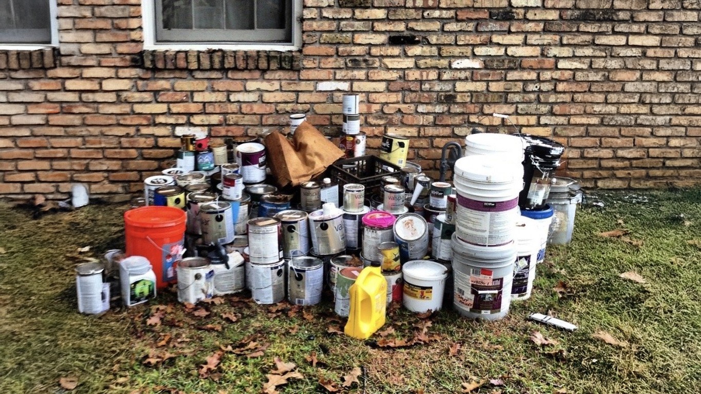 old-paint-cans-removal-pasadena-ca